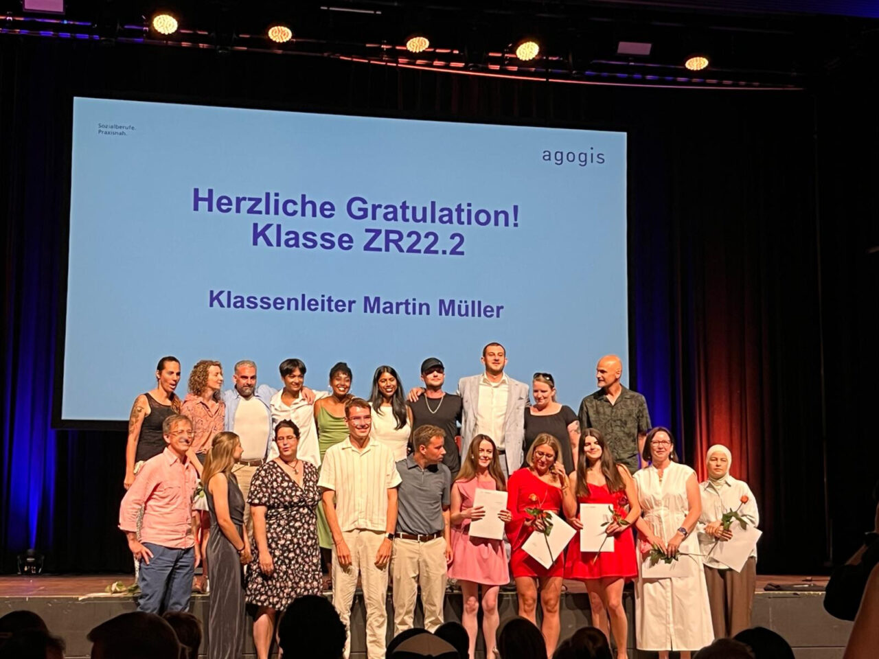 Herzliche Gratulation den neuen Sozialpädagoginnen und -pädagogen