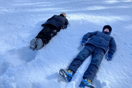 Sonne, Eis, Schnee, Bewegung und friedliches Beisammensein